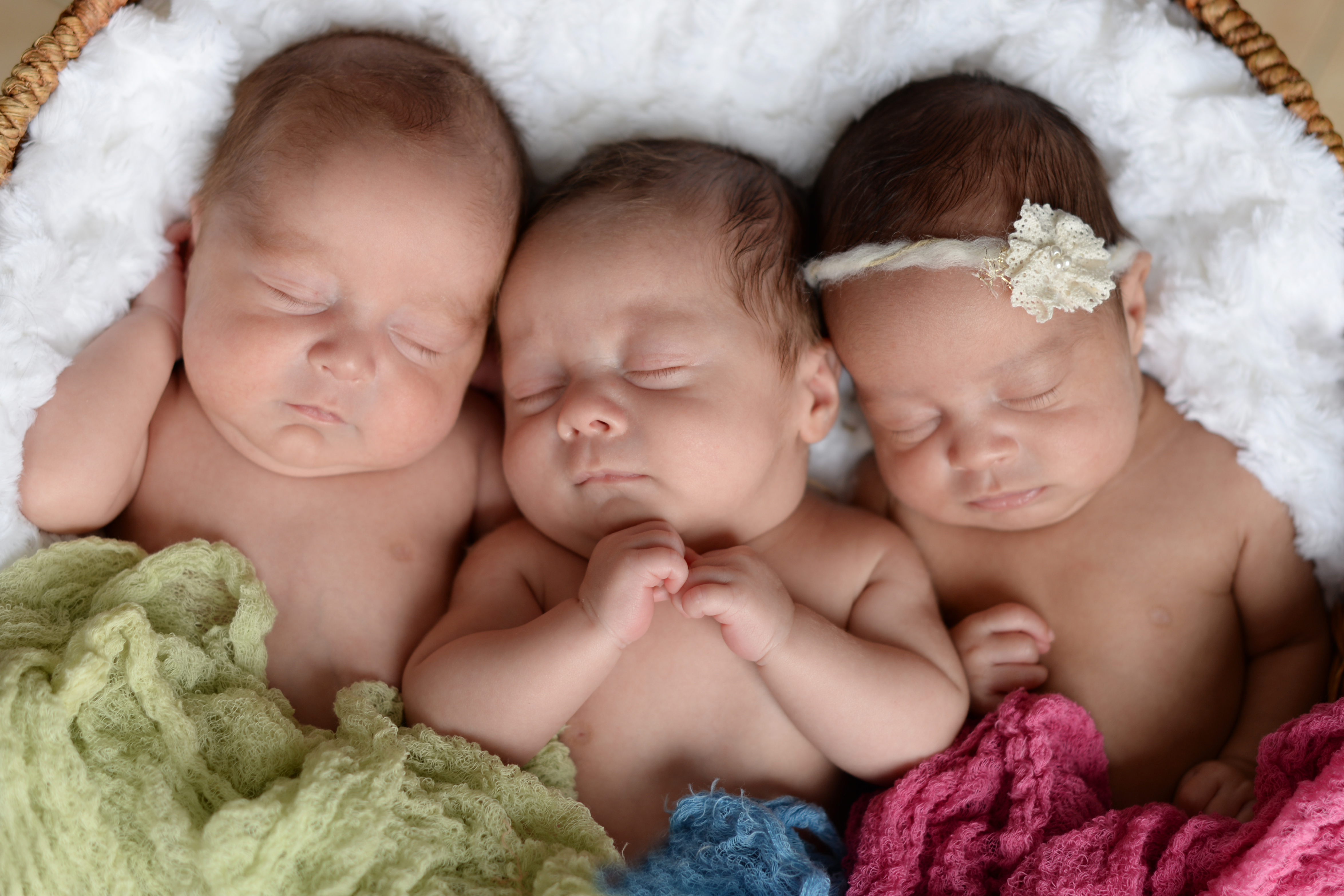 Newborn shoot with the triplets – newborn photographer Newborn shoot with the triplets – newborn photographer